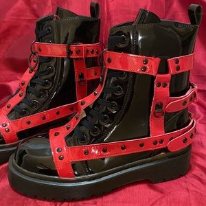 Strange Cult Bondage Boots SZ 10 NWOT